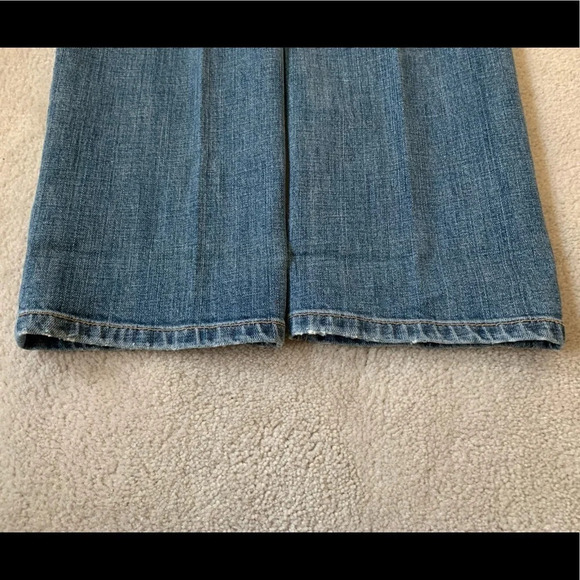 NEW York & Company Low waist Slim slouch leg. size 4 - Picture 4 of 15